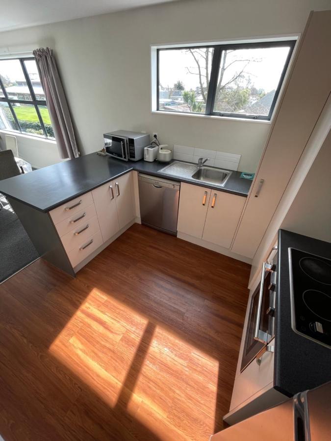 Quiet, New, Sunny Cnzhouse On Upstairs Near Cbd Apartment Christchurch Exterior photo