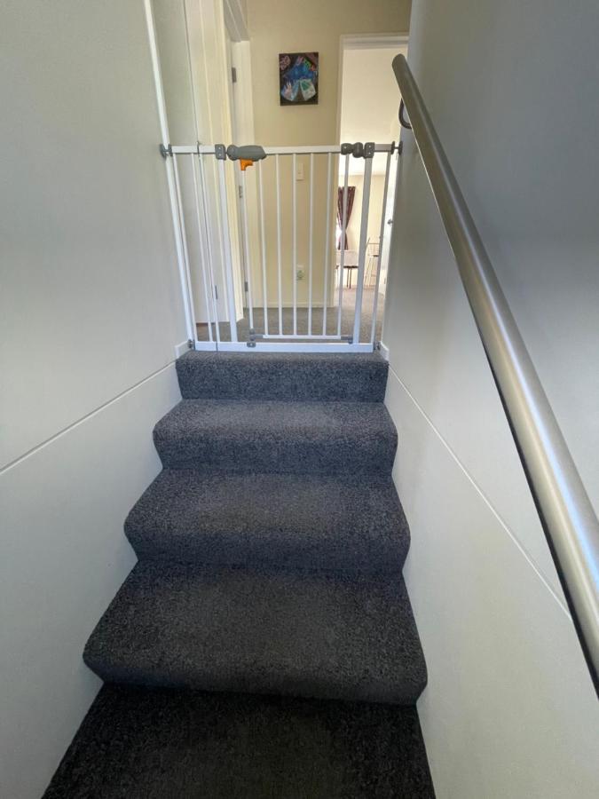 Quiet, New, Sunny Cnzhouse On Upstairs Near Cbd Apartment Christchurch Exterior photo